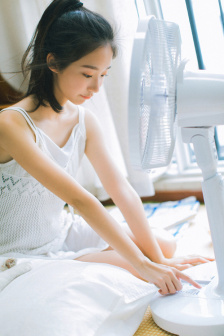 年轻女教师在线观看